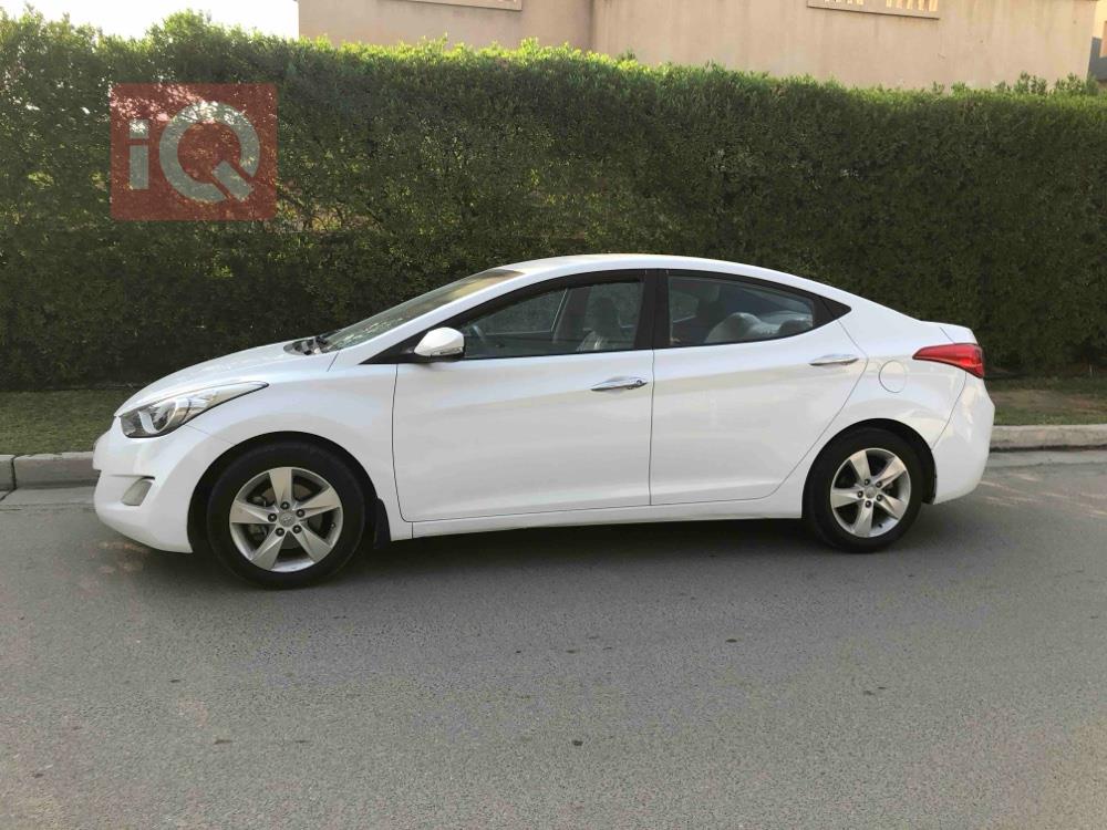 هیوندای ئەلەنترا